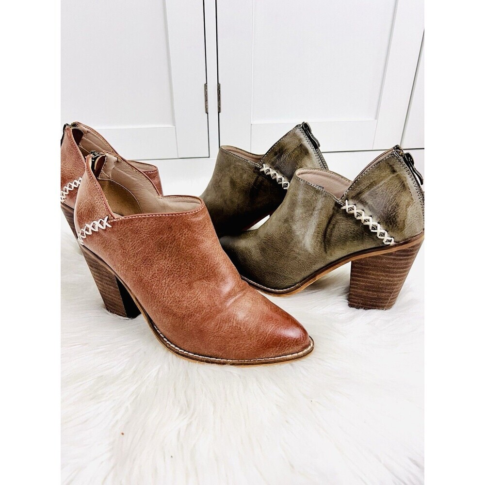 Lot of 2 ARider Girl Brown & Green Oiled Vegan Leather Wooden Ankle Boots Sz 7.5